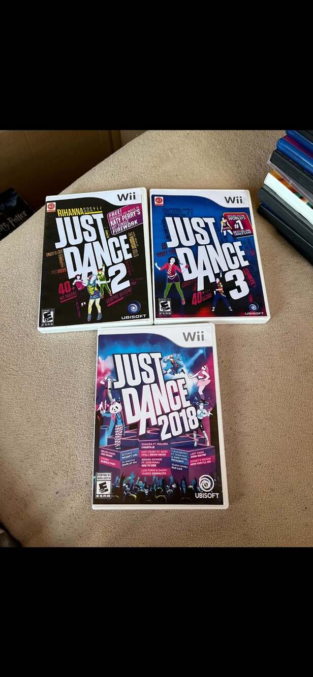 Nintendo Wii Just Dance Bundle 2 3 And 2018 Games